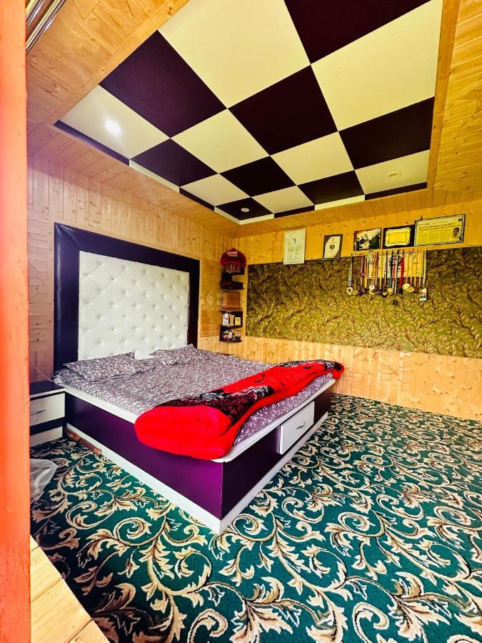 Sheen Homestay Gulmarg Luaran gambar