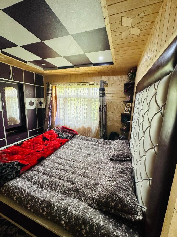 Sheen Homestay Gulmarg Luaran gambar
