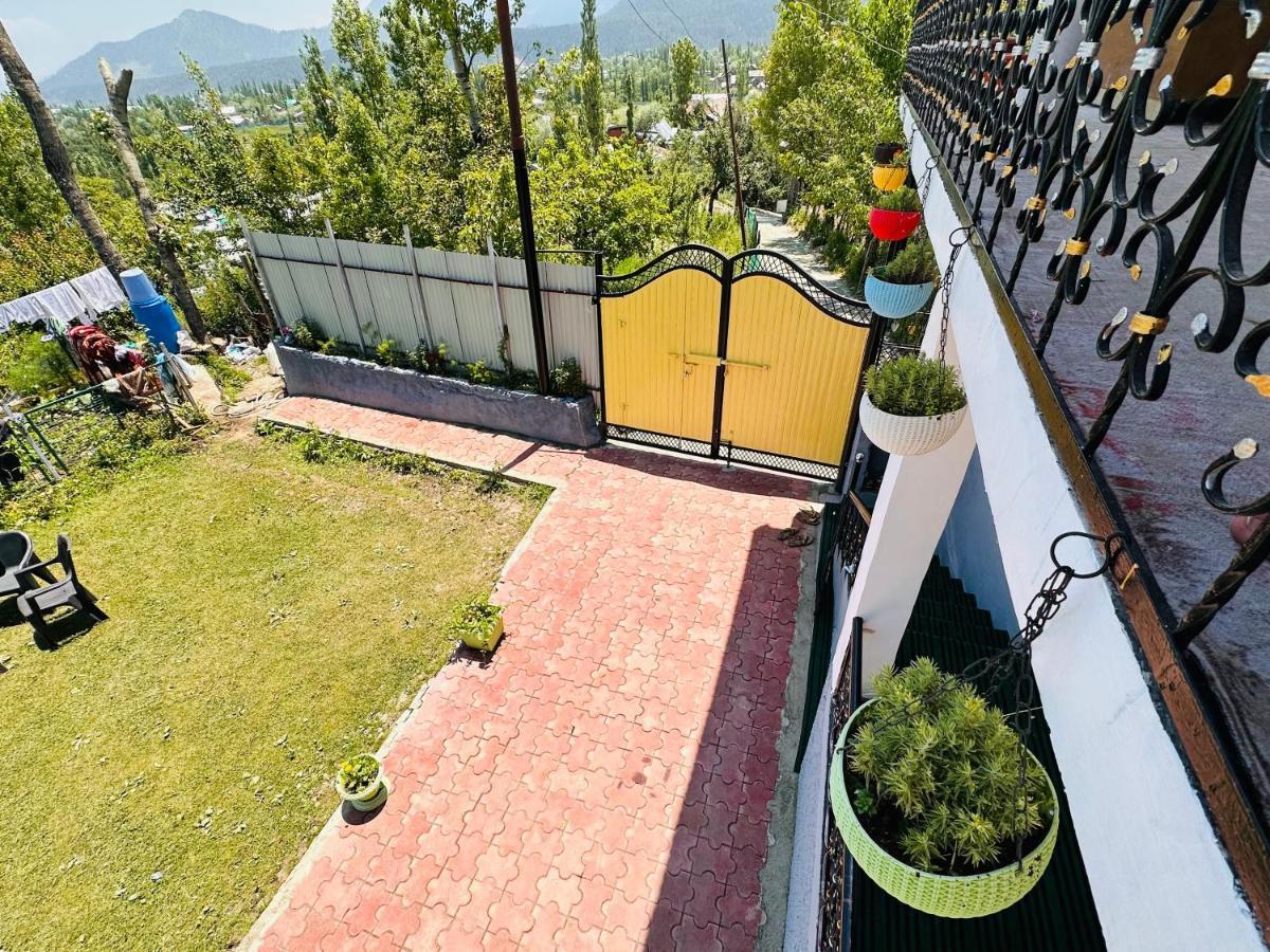Sheen Homestay Gulmarg Luaran gambar