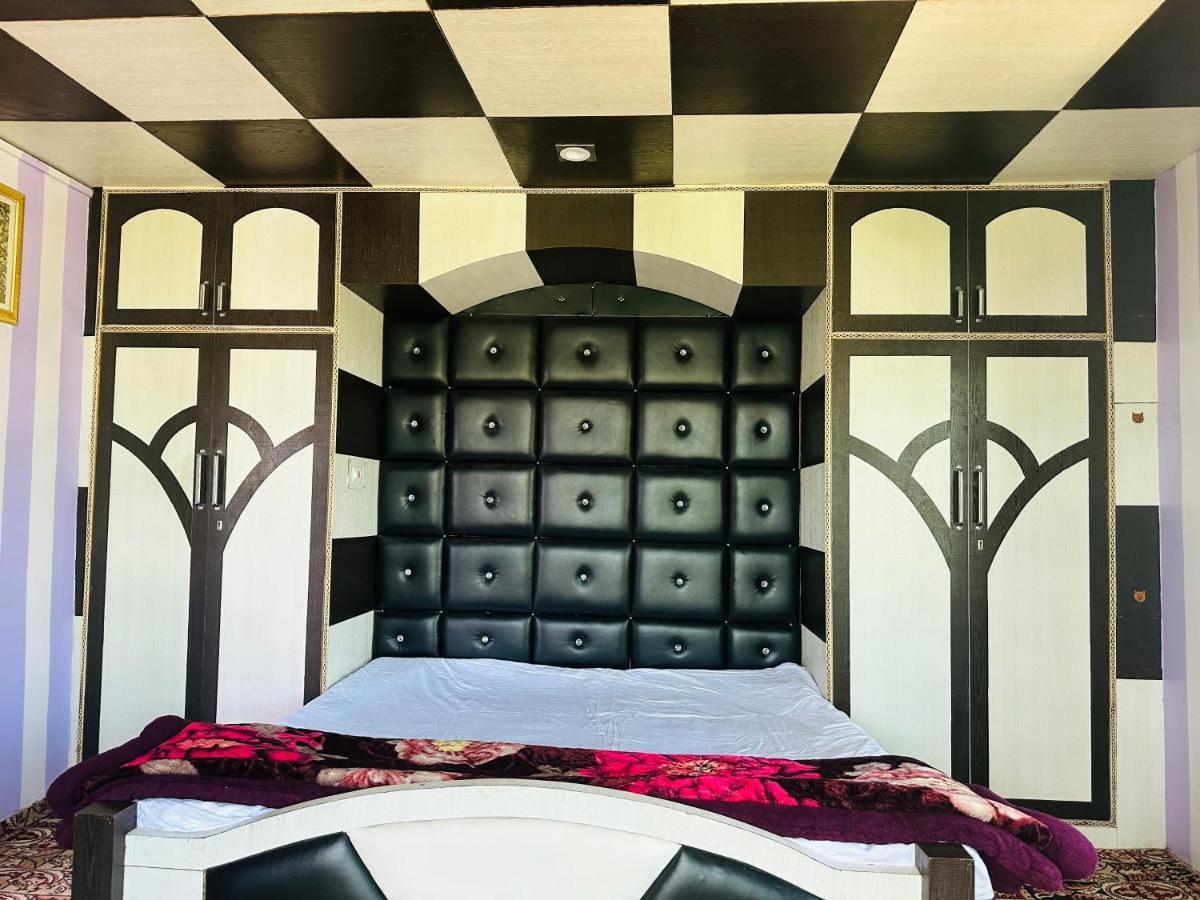Sheen Homestay Gulmarg Luaran gambar